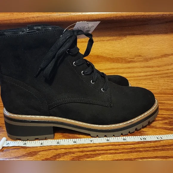 Kensie Black Lace-Up Ankle Boots - Picture 5 of 8